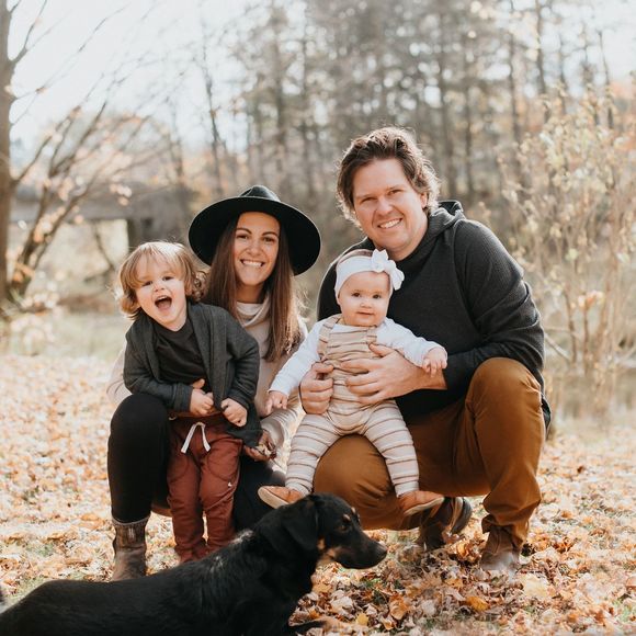 Meet your Posher, Shelby - Picture 1 of 1